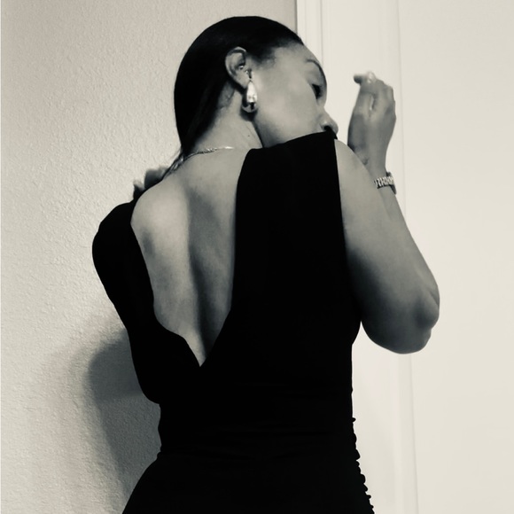 Meet your Posher, Deserae - Picture 1 of 1